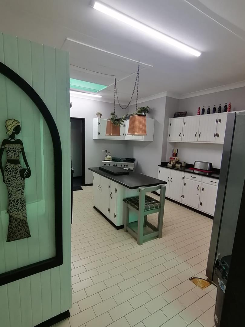 To Let 5 Bedroom Property for Rent in Generaal De Wet Free State